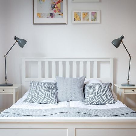 Fragola Budget Apartments & Rooms Krakow Bagian luar foto