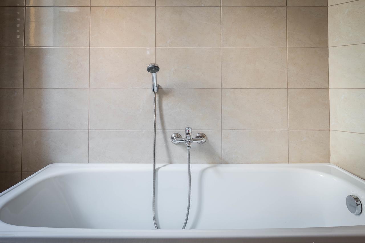 Fragola Budget Apartments & Rooms Krakow Bagian luar foto