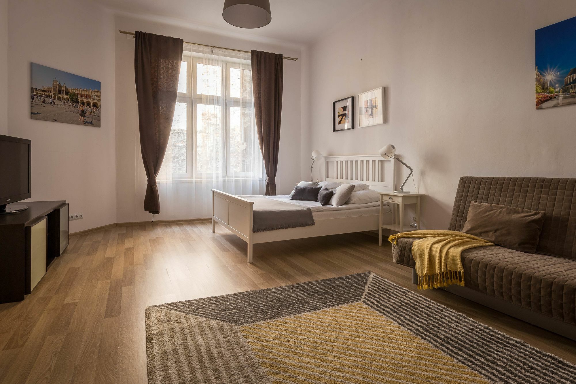 Fragola Budget Apartments & Rooms Krakow Bagian luar foto