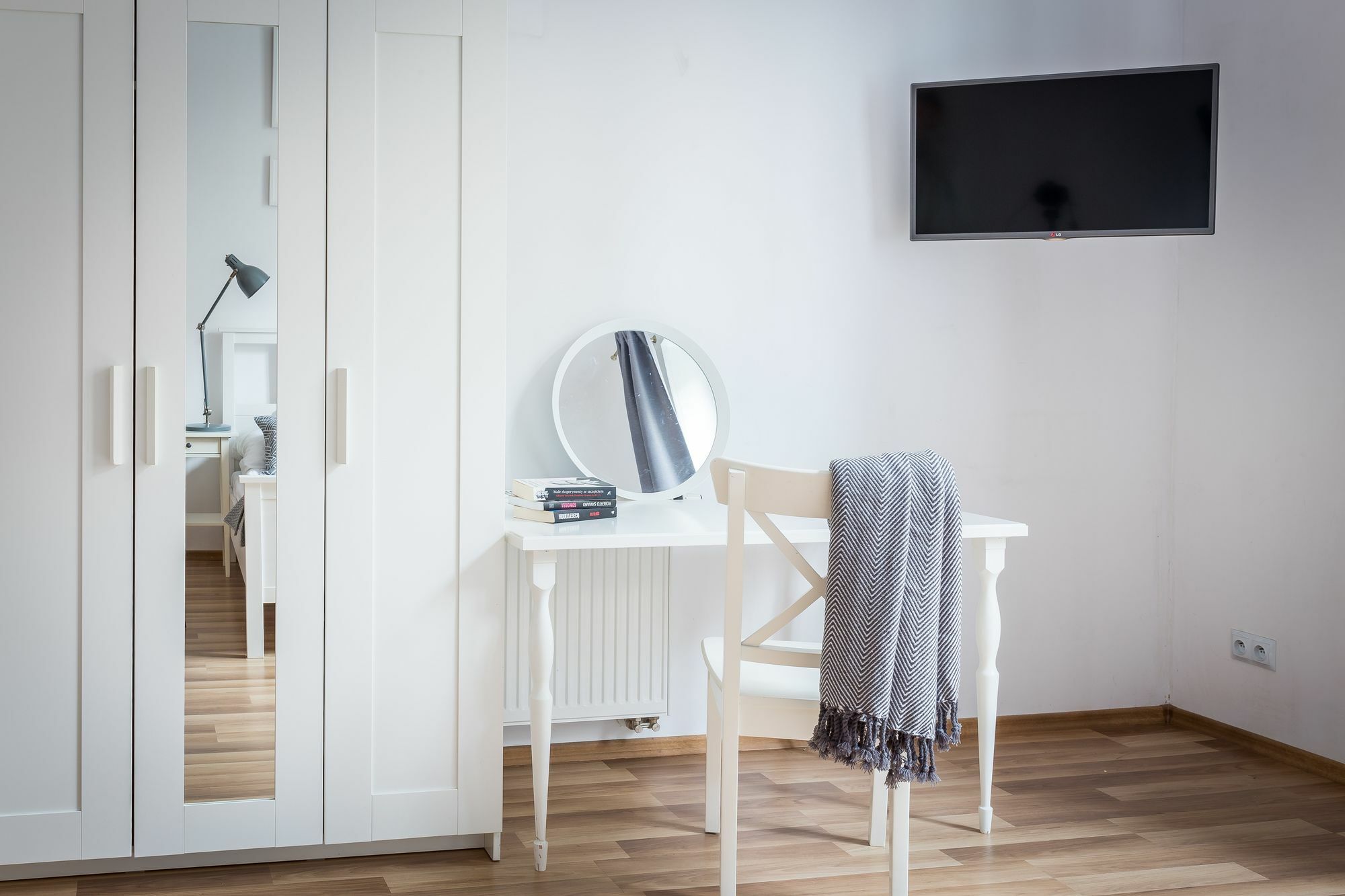Fragola Budget Apartments & Rooms Krakow Bagian luar foto