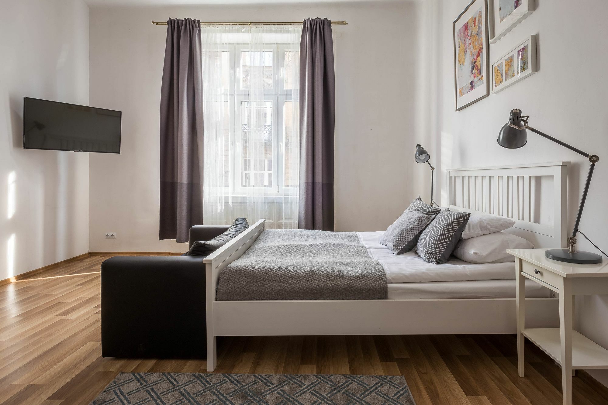 Fragola Budget Apartments & Rooms Krakow Bagian luar foto