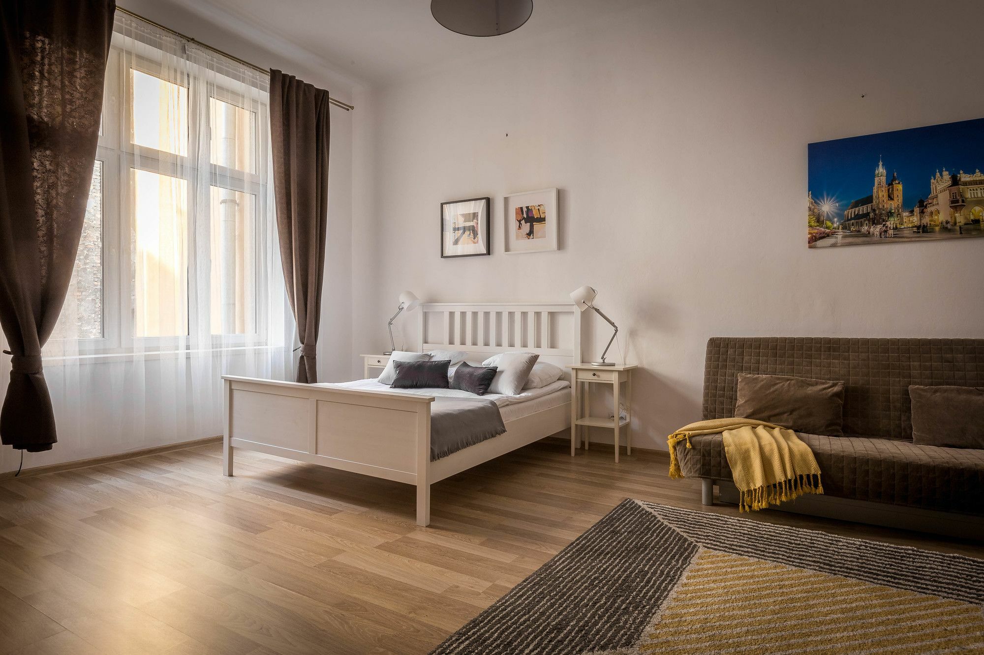 Fragola Budget Apartments & Rooms Krakow Bagian luar foto
